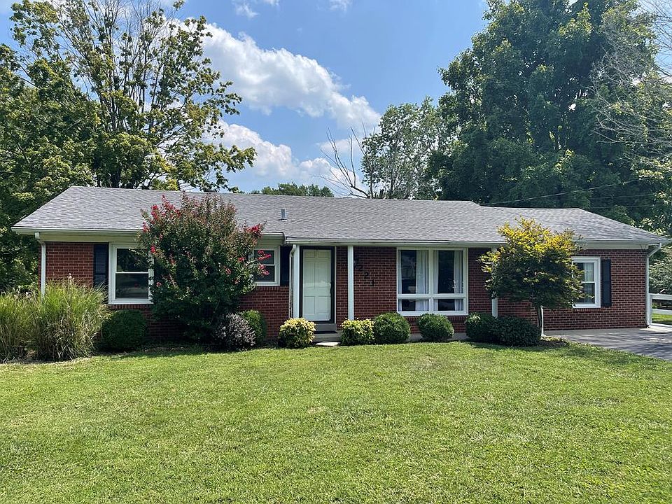 1st image of 221 Kelly Dr