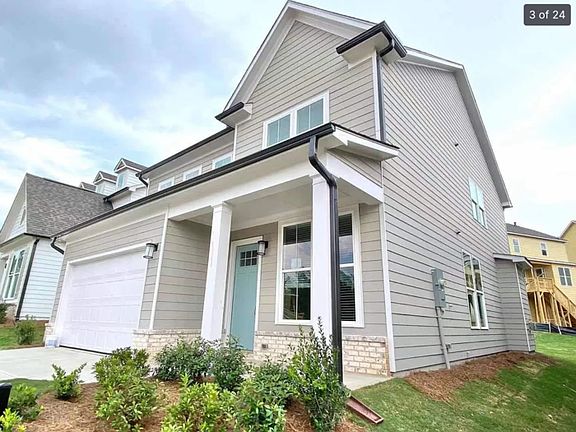 3rd image of 166 Fieldbrook Xing