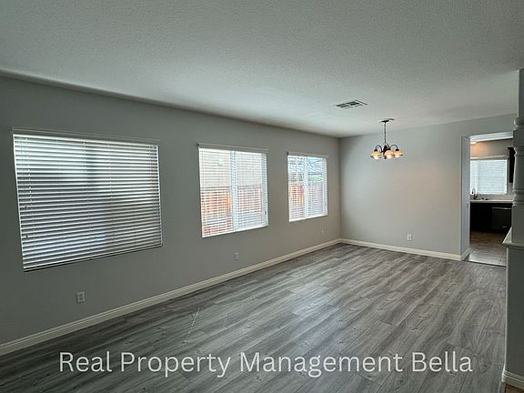 5th image of 26611 Opal St