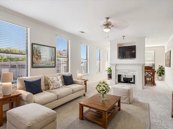 485 S Front St APT 201, Memphis, TN 38103