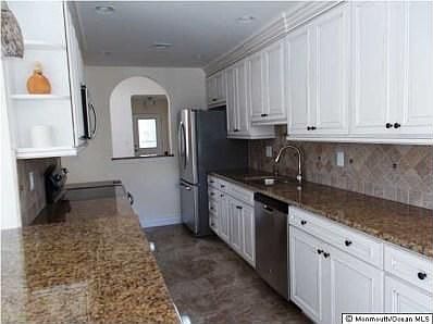 5th image of 21 Belmont Ct