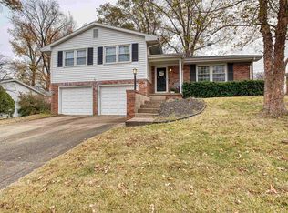 3701 Debbie Ln, Evansville, IN 47711