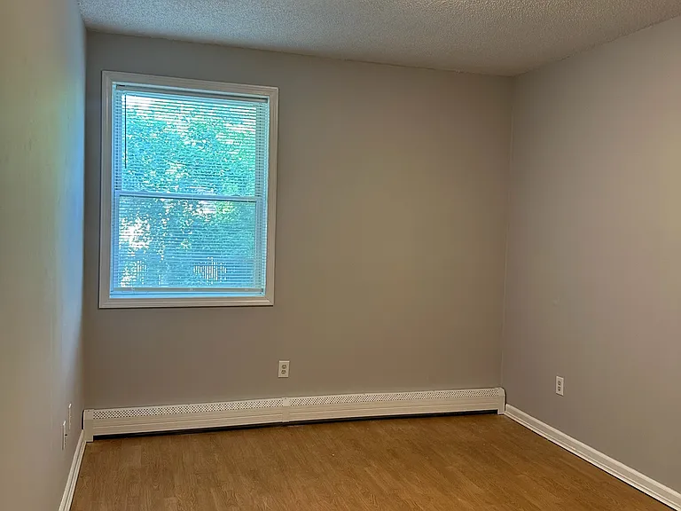 60 Pearl St #2 — Photo 15