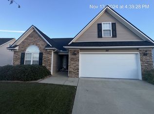 281 Ranier Dr, Raeford, NC 28376