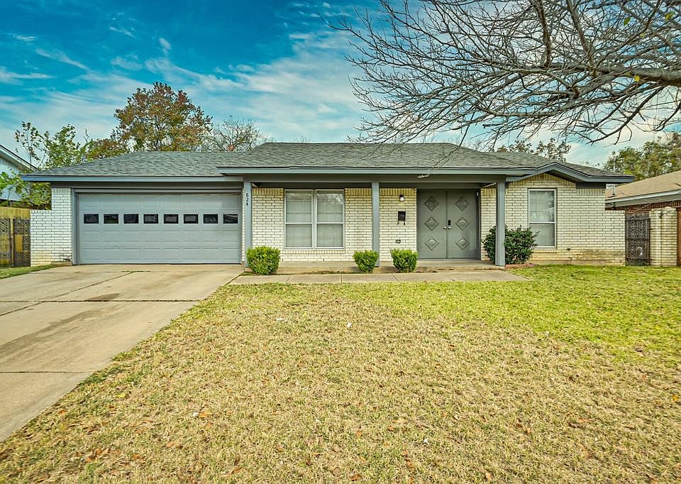 824 Kelley Dr Everman Tx 76140 Zillow