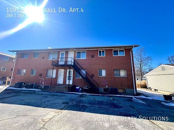 2nd image of 10952 Saxonhall Dr #4