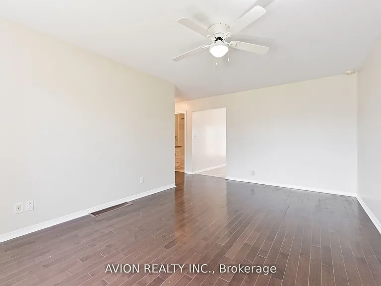 356 Tampa Dr — Photo 7