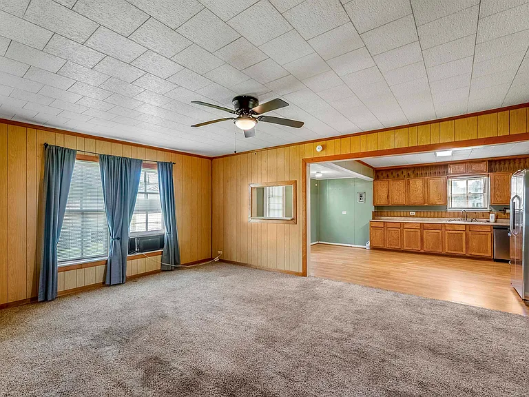 409 Arthur Ave — Photo 3