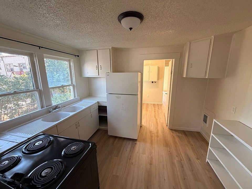 1st image of 1018 Washington St #2