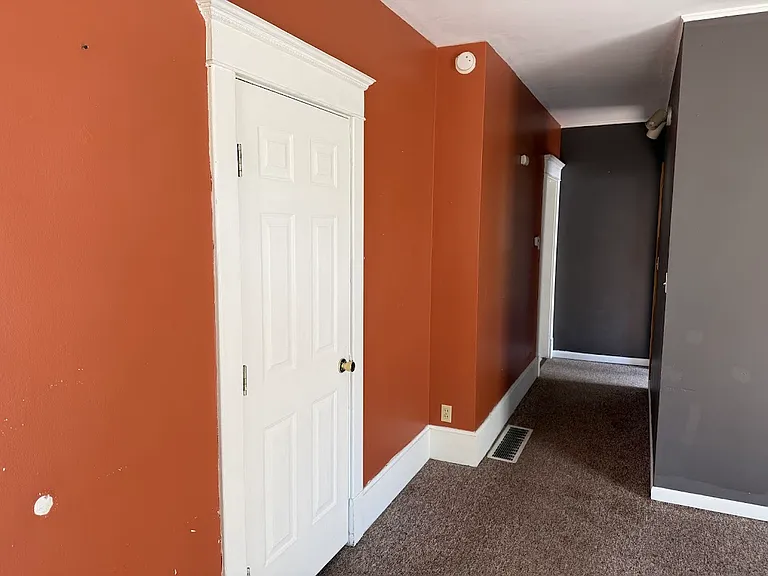 421 W Murray St — Photo 30