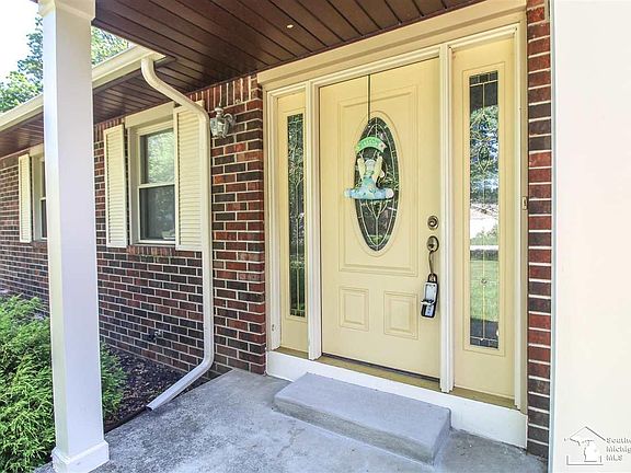 5th image of 8424 Cottonwood Dr