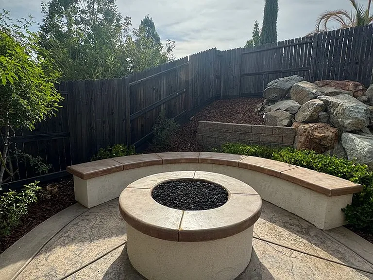 800 Valencia Ct — Photo 5