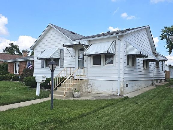 3rd image of 541 McCarthy St