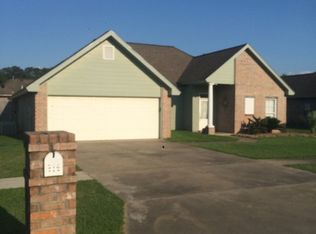 310 Field Crest Pkwy, Youngsville, LA 70592