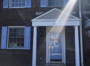 205 Berkley Ct, Camden, NJ 08103