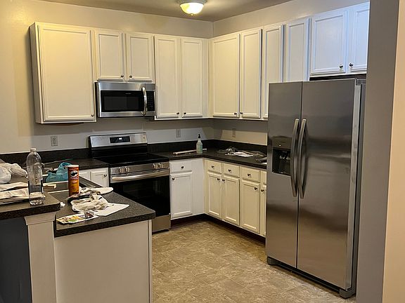 4th image of 5317 Warminster Dr Unit 303