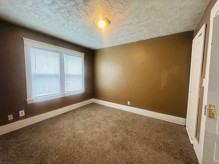 1056 E 99 ST. Cleveland, OH 44108 — Photo 15