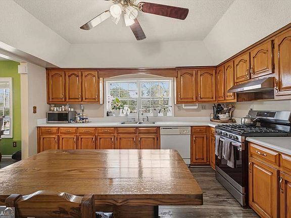 5th image of 1706 Antioch Rd