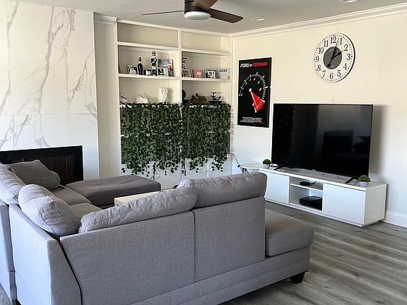 3rd image of 1236 Wellesley Ave APT 5