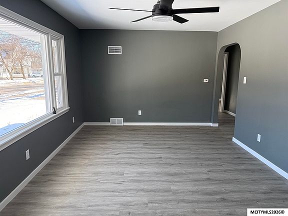 2nd image of 620 N Jackson Ave