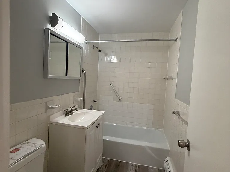 138 Store Ave #3O — Photo 8