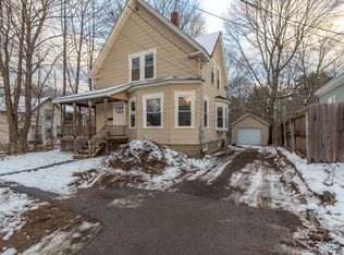 34 Davis Ave, Auburn, ME 04210