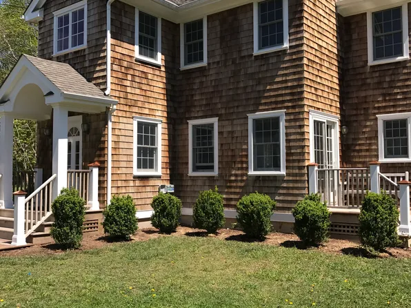 https://photos.zillowstatic.com/fp/67c1c05015d0f6edab14173d9c8e20ab-p_e.webp