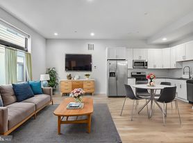 385 Martin St, Philadelphia, PA