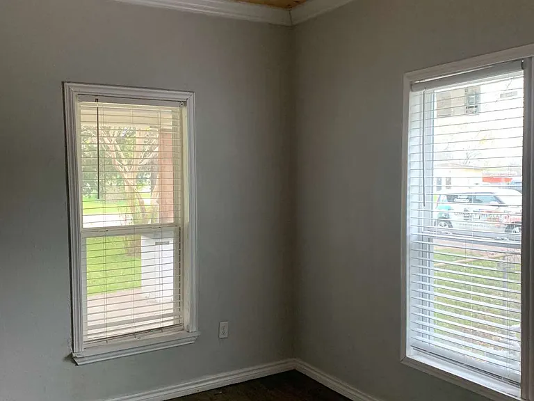 1005 Wolfe City Dr — Photo 3