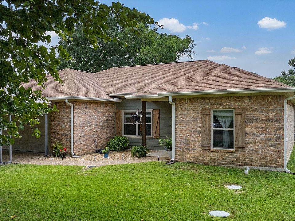 1st image of 49 Westview Cir