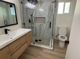 1901 W Almond Ave, Orange, CA 92868