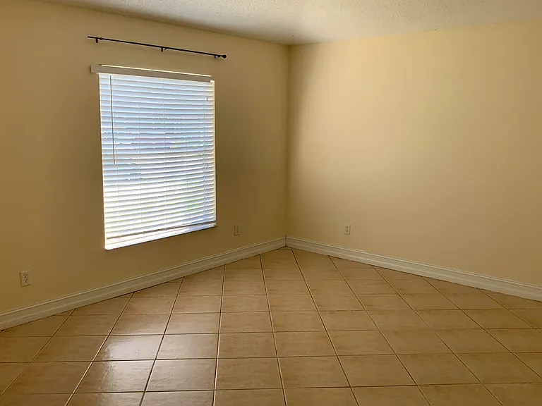 269 SW Ridgecrest Dr — Photo 7