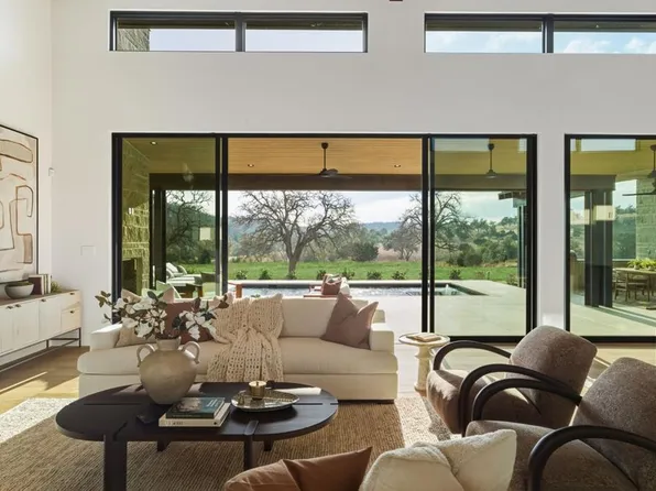 82 Presidio Ridge Dr, Fredericksburg, TX 78624