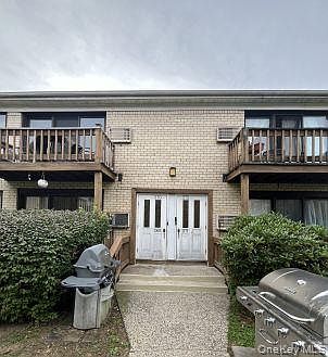 2nd image of 269 W Sneden Place W #269