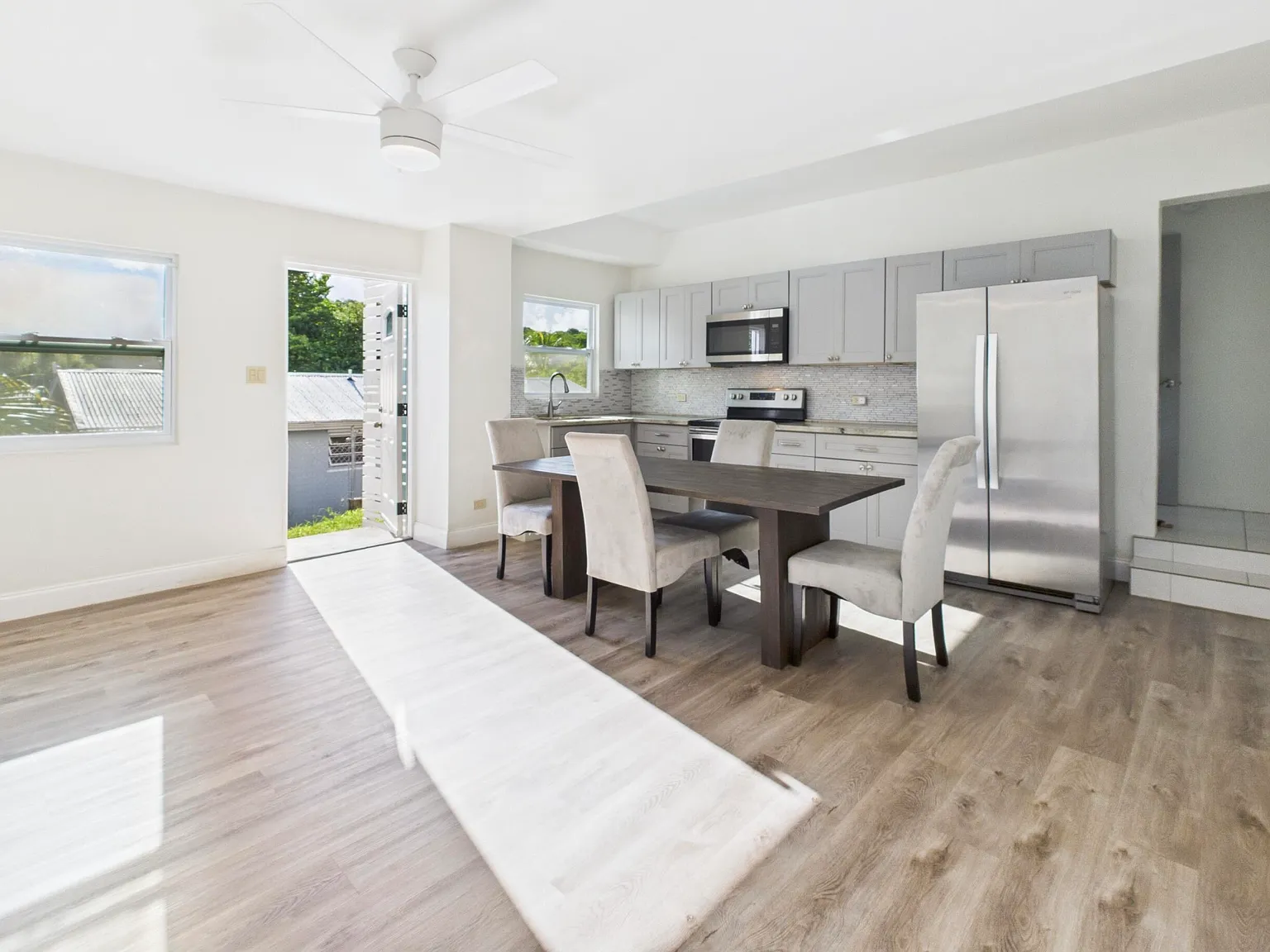 2 bed, $1,950 — Photo 2
