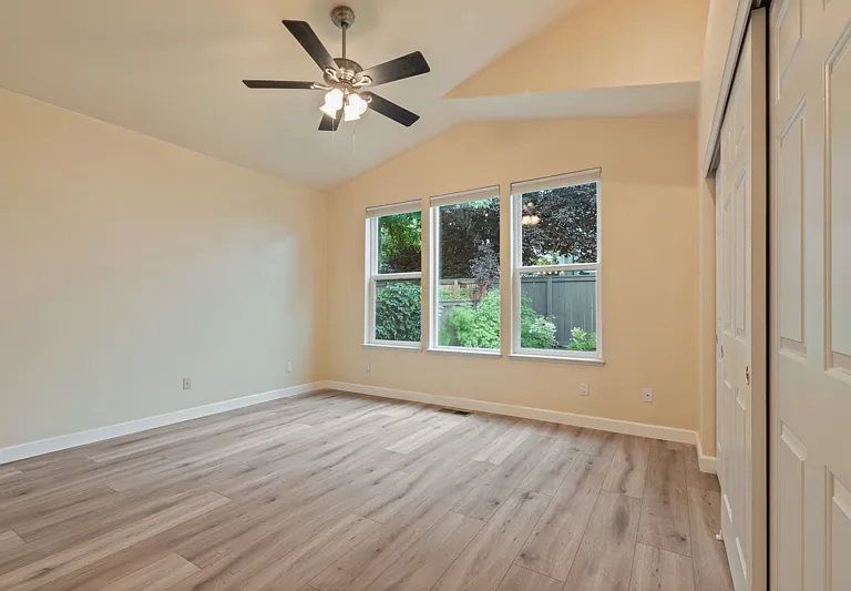 785 Caughlin Xing — Photo 19