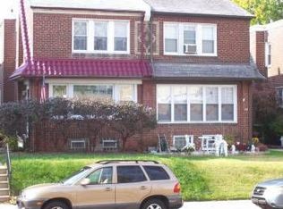 526 Rhawn St, Philadelphia, PA 19111