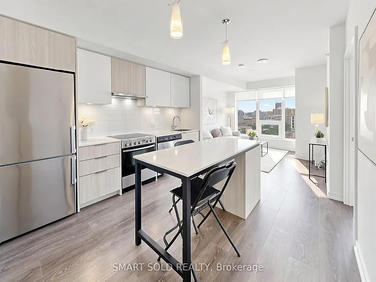203 College St #1405 — Photo 7