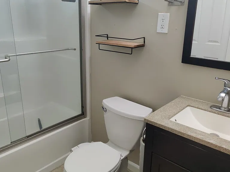 649 Oswego Ave — Photo 16