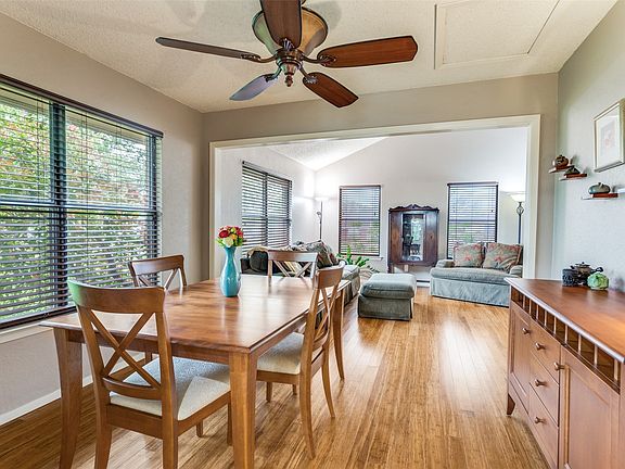 5th image of 9714 Windsor Cir