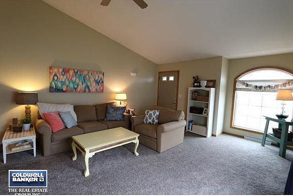 Vaulted Ceiling in Great Room