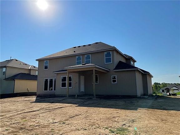 2nd image of 4716 NE 95th Ter