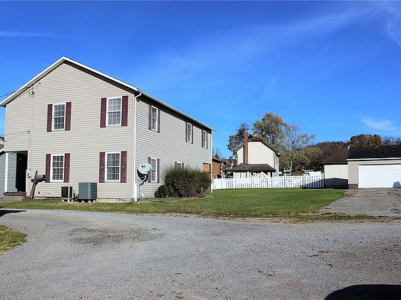 2nd image of 1210 1/2 N Croton Ave