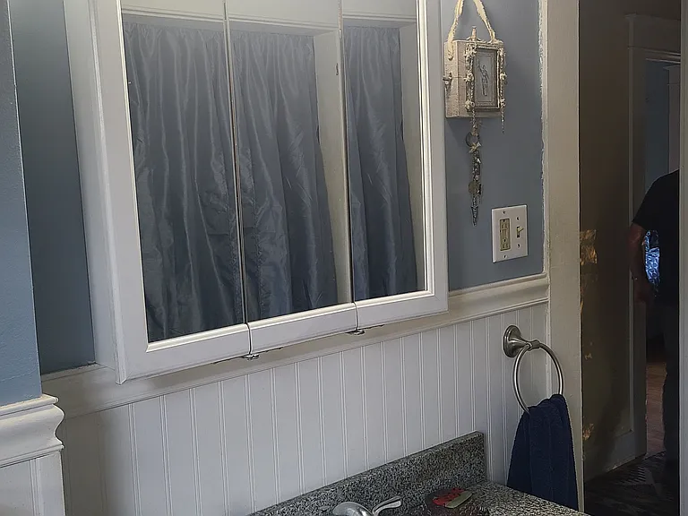 74 Van Schoick Ave — Photo 3