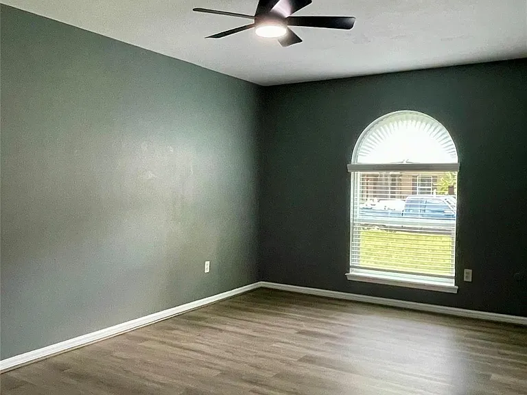 9626 Hearthwood Dr — Photo 17