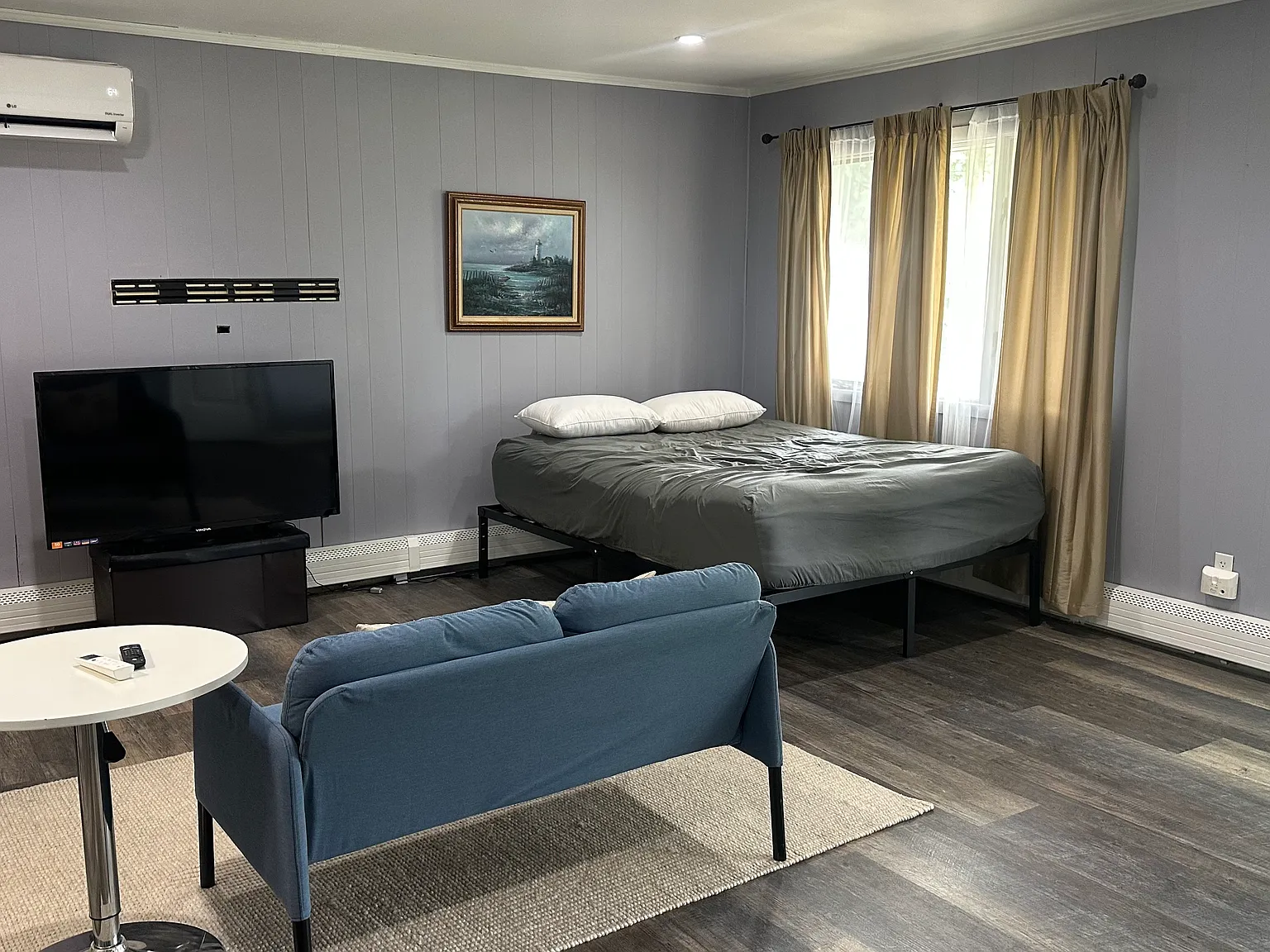 Heather Cres, Commack — Photo 2