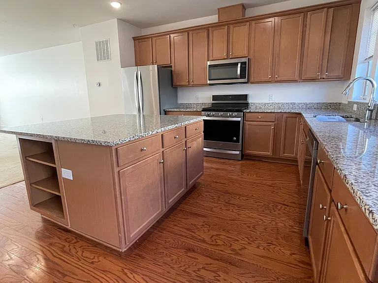 6 Ambrosia Ct #6 — Photo 11