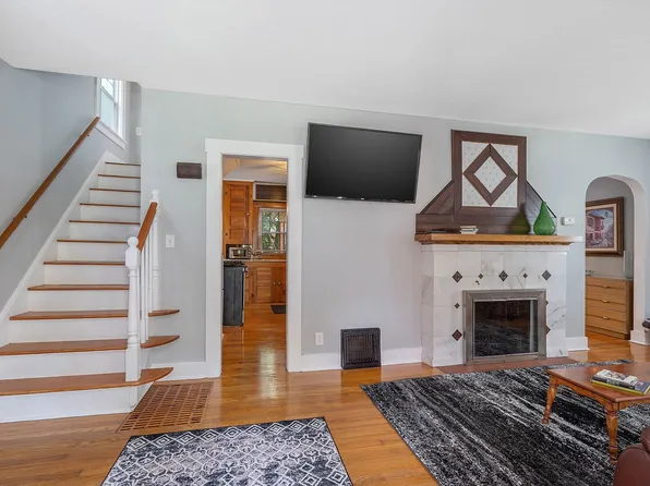 305 Arlington Ave, Syracuse, NY 13207