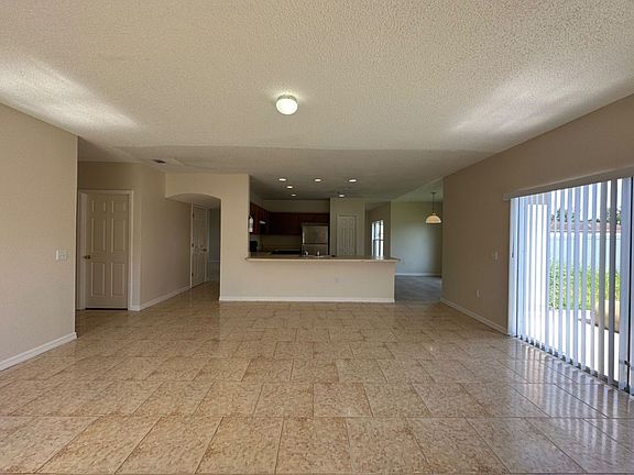 3rd image of 601 Gull Dr