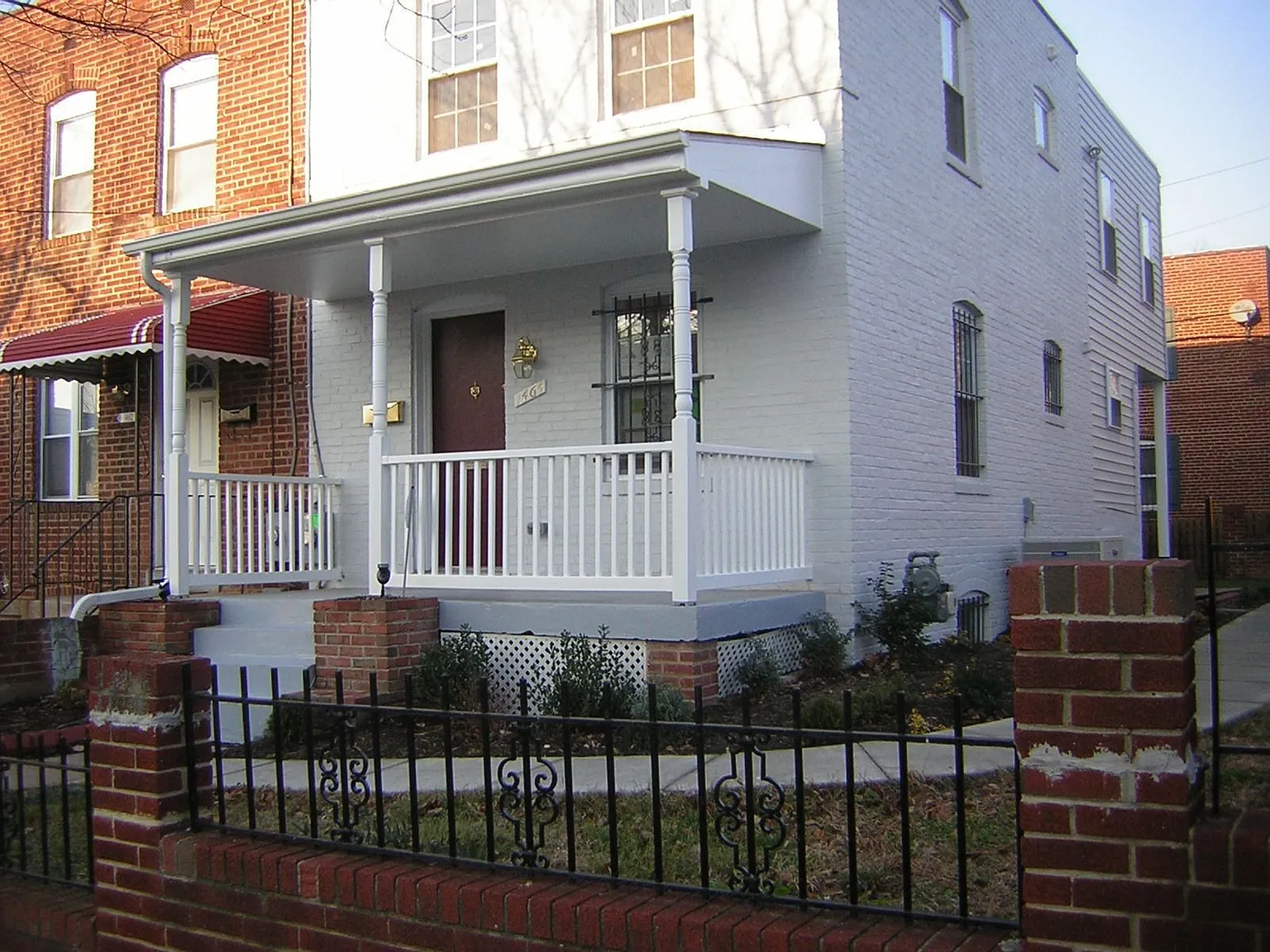 1464 Howard Rd SE photo 1